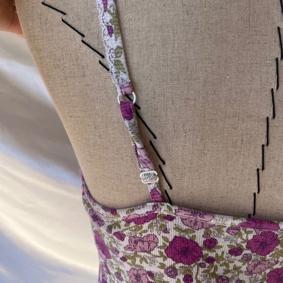 Old Navy vintage 2000s purple floral lace tank top - Picture 6 of 7